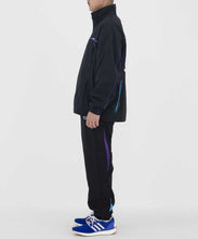 Load image into Gallery viewer, HALF ZIP NYLON PULLOVER JACKET
