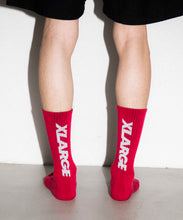 Load image into Gallery viewer, STANDARD LOGO 2 MIDDLE SOCKS
